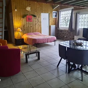 De La Nouasse Appartement